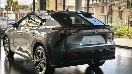 Subaru Solterra EV AWD 2022