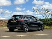 Mercedes-Benz GLA 3||39496