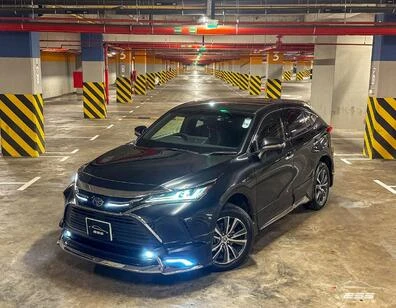 Toyota Harrier 1||38901