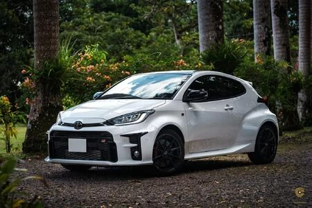 Toyota Yaris 1||38736