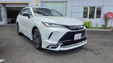 Toyota Harrier Plug-in-Hybrid